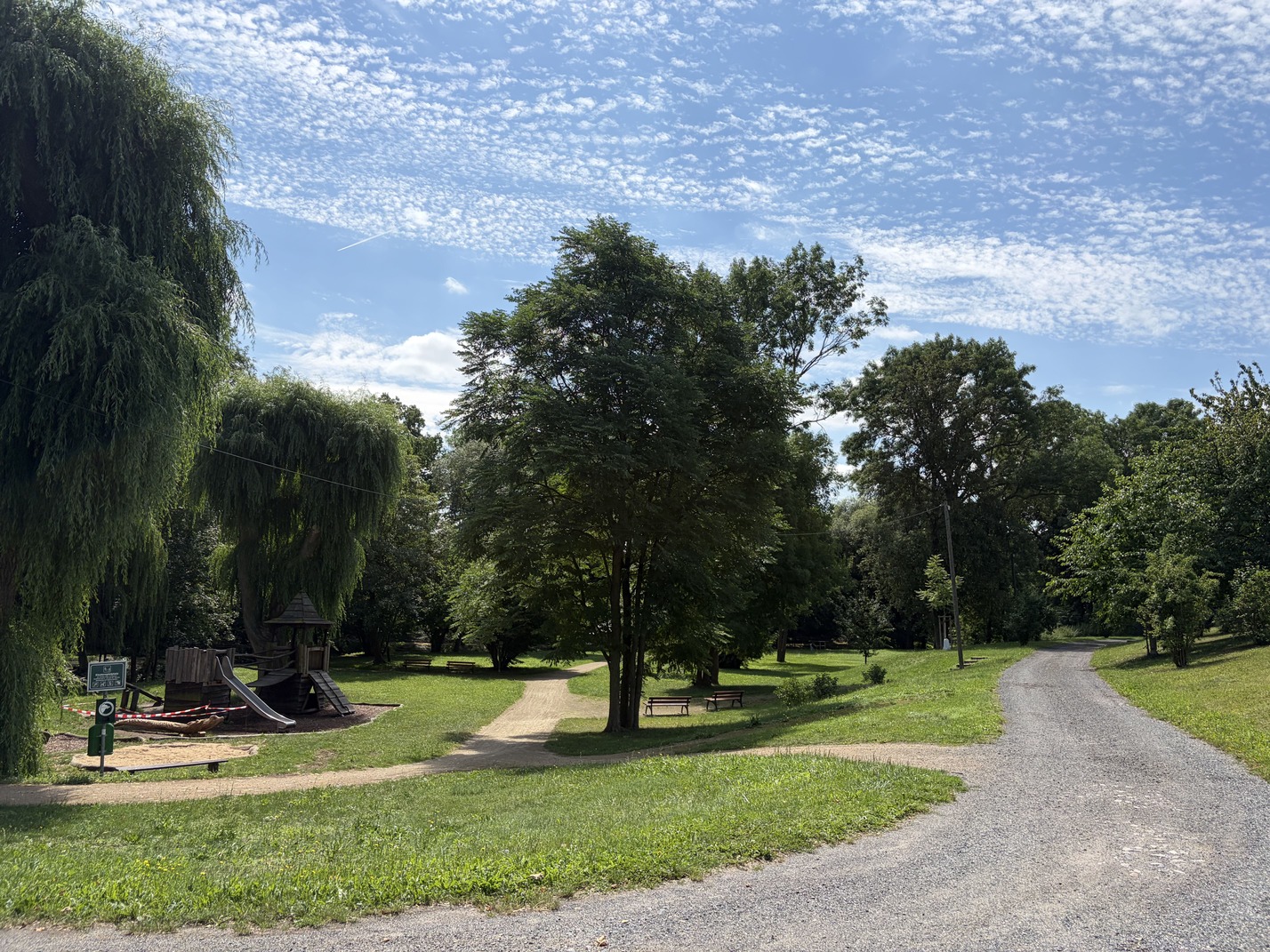 Landschaftspark & Spielplatz am Wasserschloss Oberau